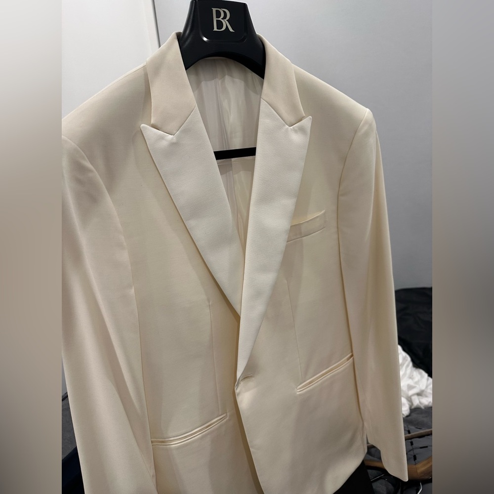 Banana republic barathea white tuxedo jacket 42S
